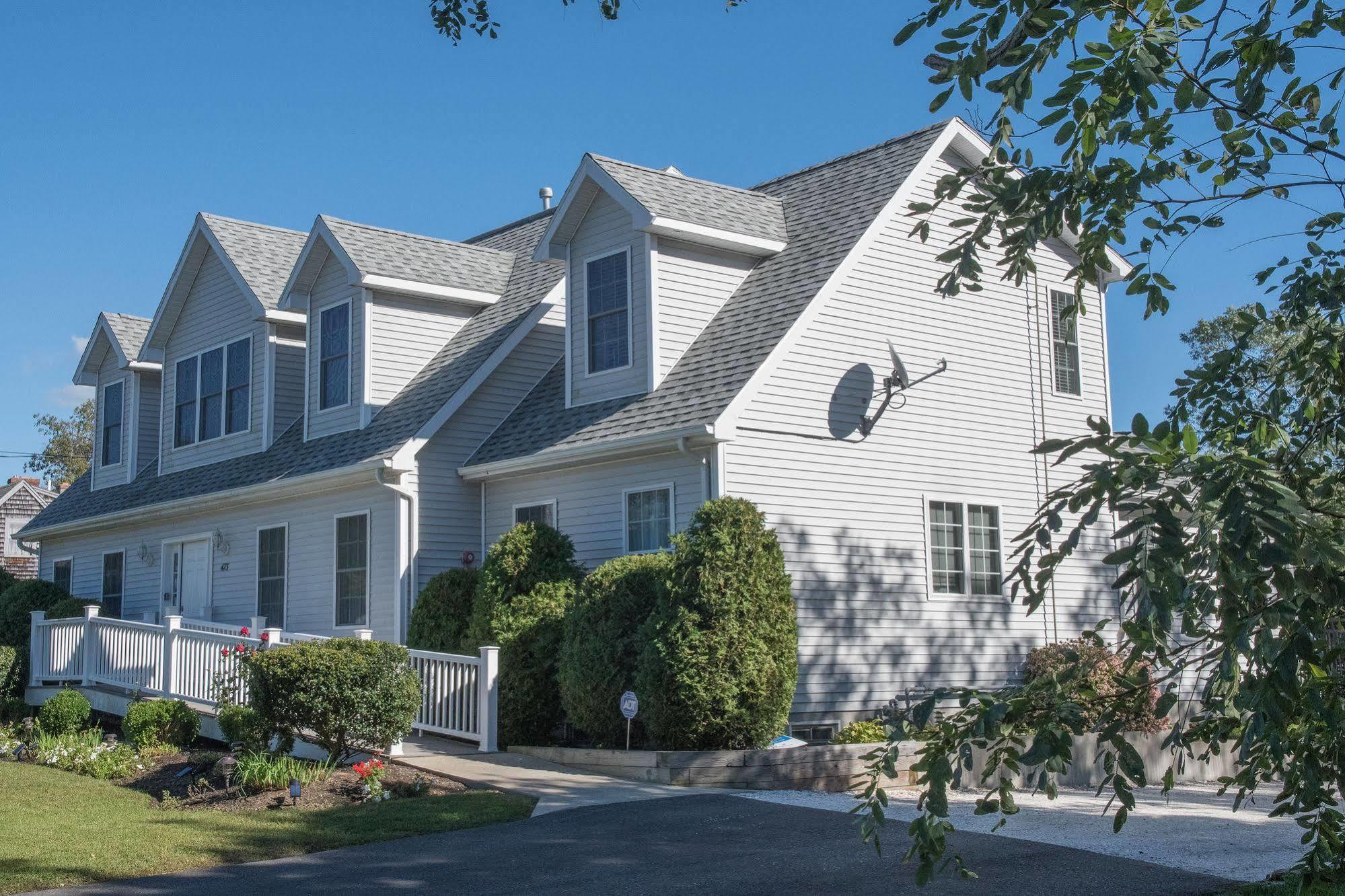 Inn Of Treasured Memories Harwich Port Exterior photo